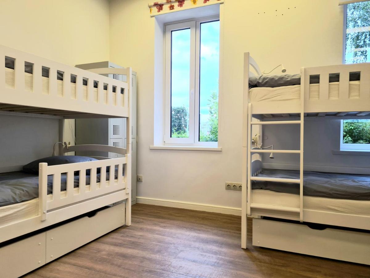 Railway Bed Hostel Каунас Екстериор снимка