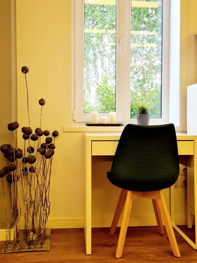 Railway Bed Hostel Каунас Екстериор снимка