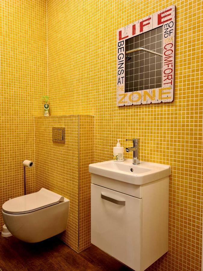 Railway Bed Hostel Каунас Екстериор снимка